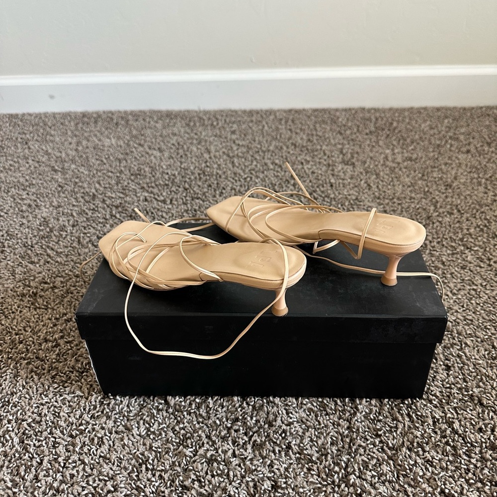 LPA Lucia Heel in Nude, size 6.5 - Picture 5 of 8
